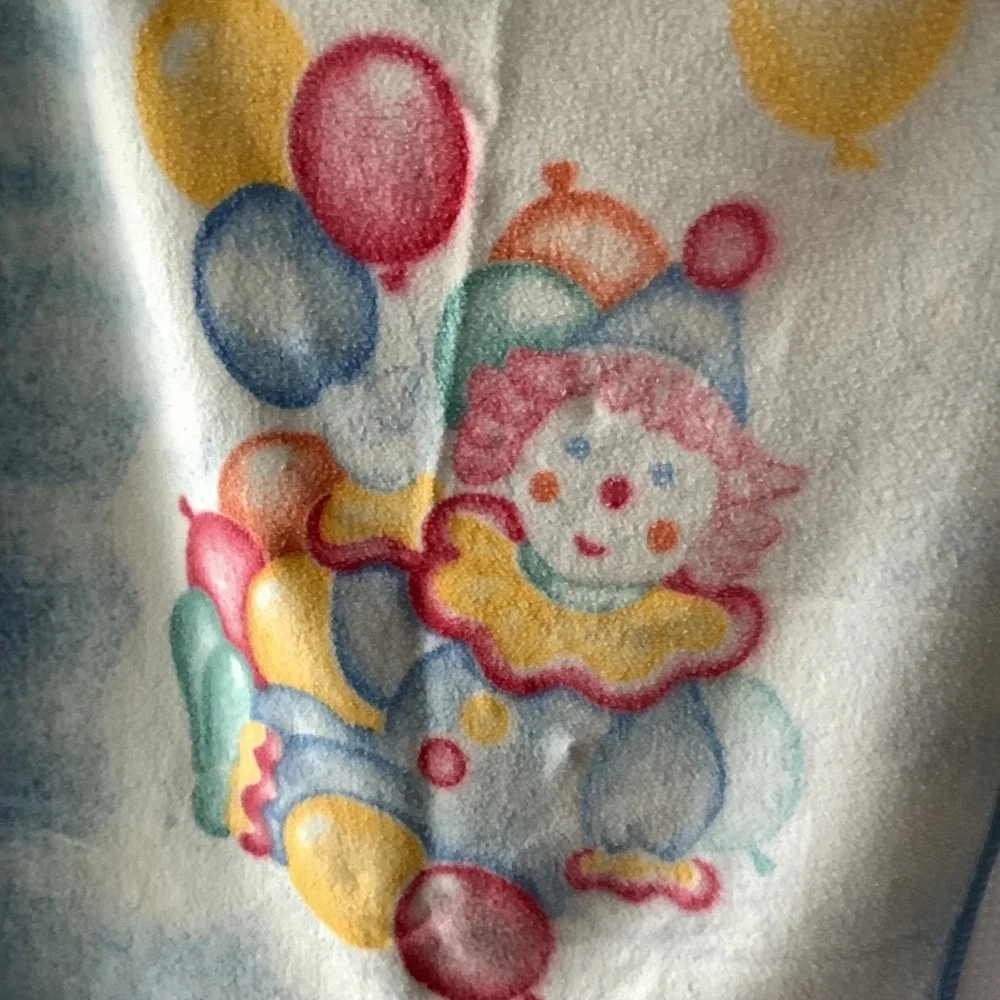 Vintage Baby Blanket Clown w/ Balloons w/ Blue Trim 43 x 33 Acrylic